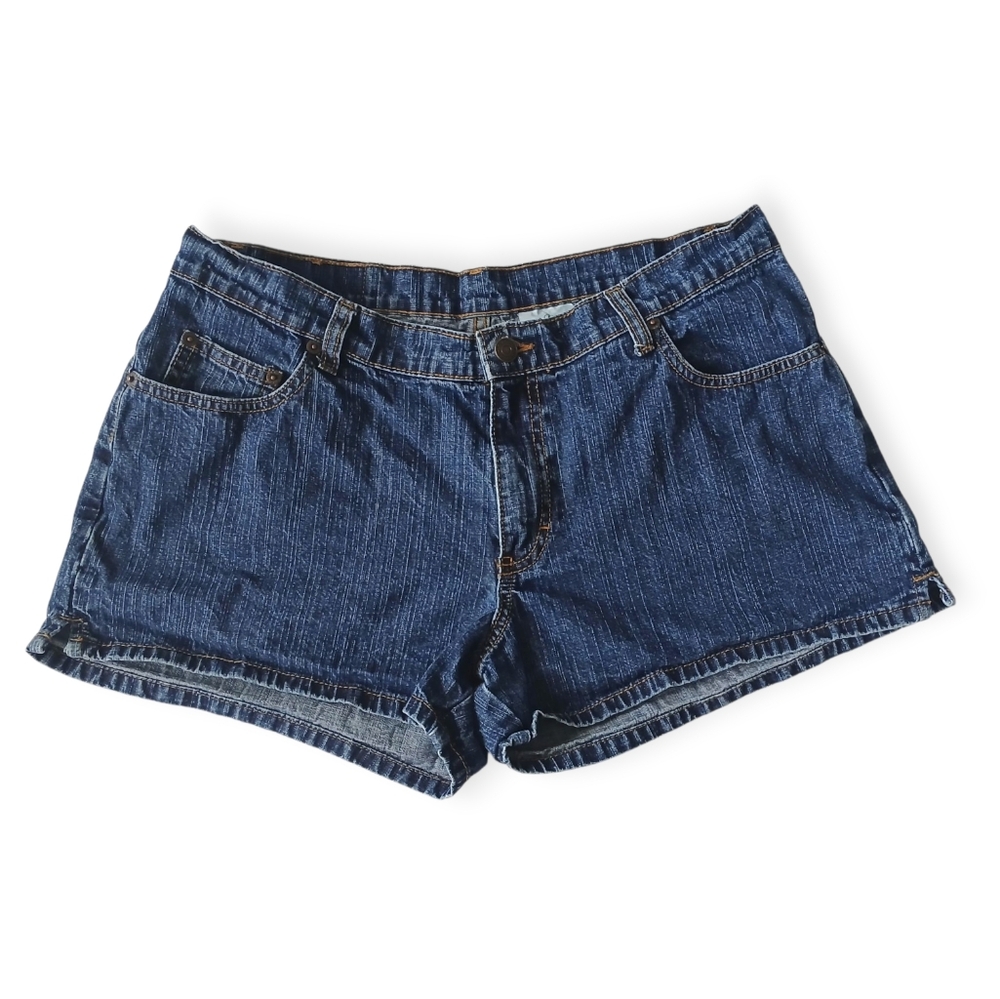 JORDACHE  AUTHENTIC JEANSWEAR WOMEN'S BLUE DENIM  SHORTS. SIZE 15/16